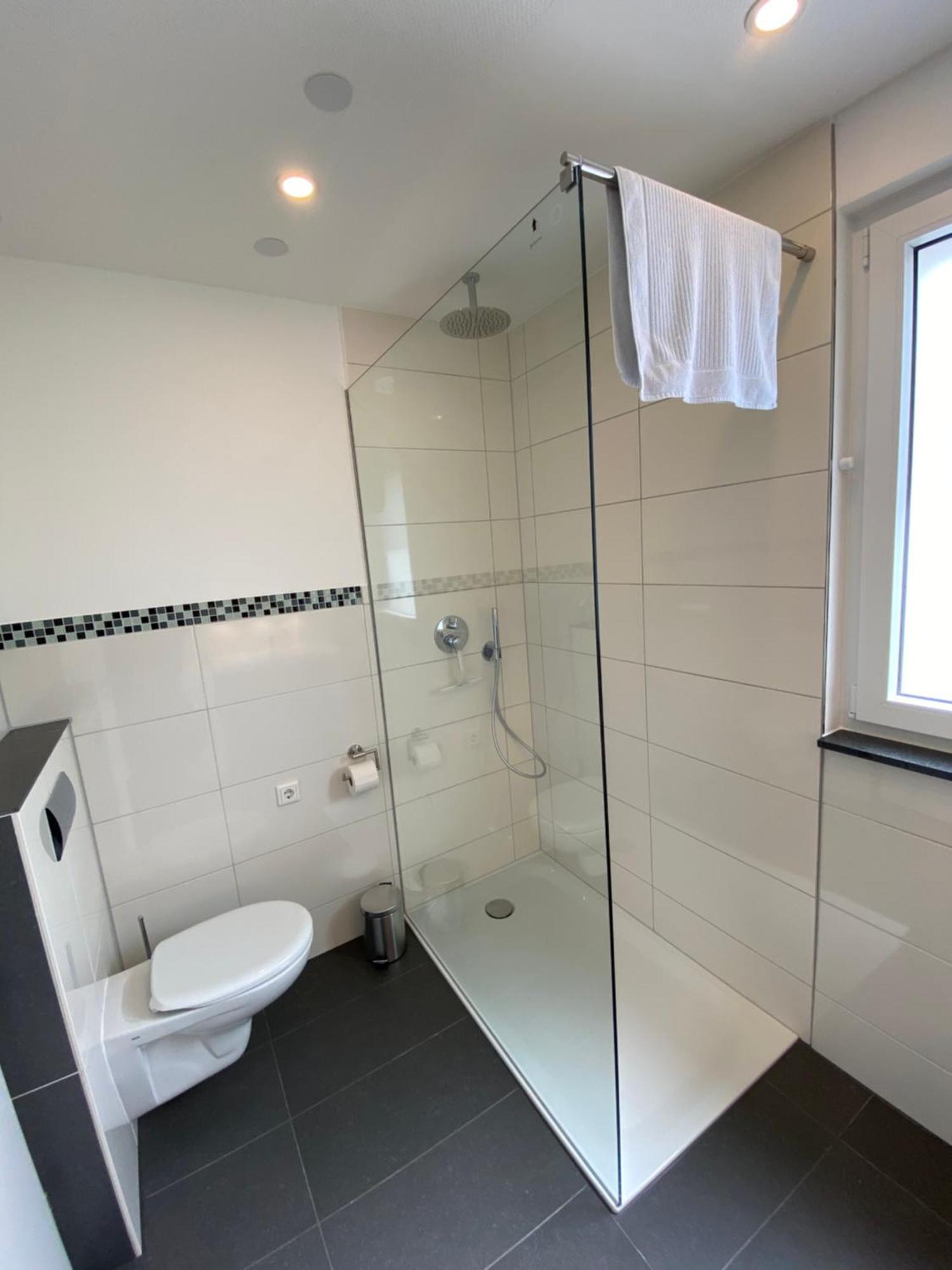 קרפלד All-In Apartments In Fischeln Mit Gartenblick, Naehe Duesseldorf - Messe - Airport - Helios מראה חיצוני תמונה